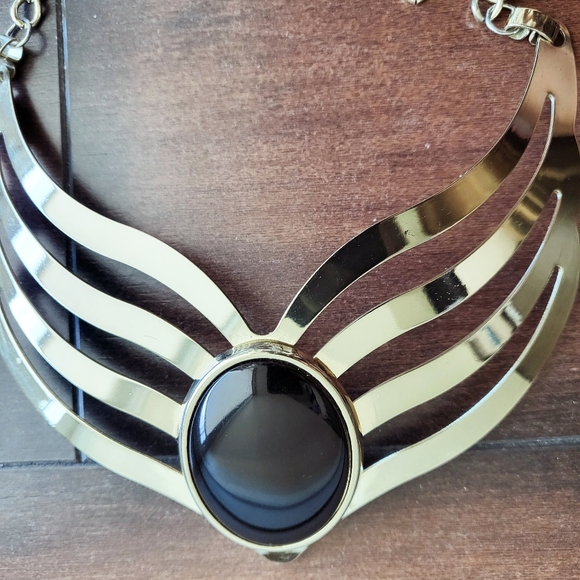 Retro Women's Necklace - Picture 2 of 5